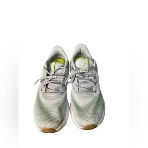 Nike | Shoes | Nike Revolution 5 Running Shoes Sneakers Wolf  display picture 3